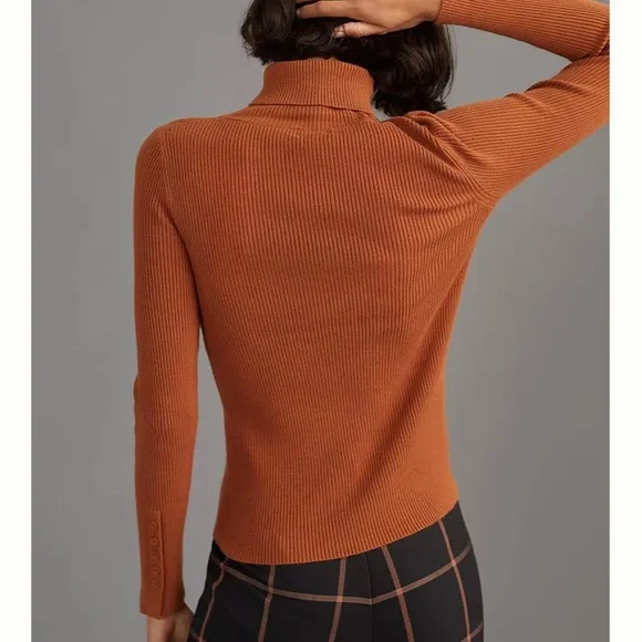 NWT ribbed caramel / copper colored turtleneck with elegant button sleeve - Picture 5 of 10